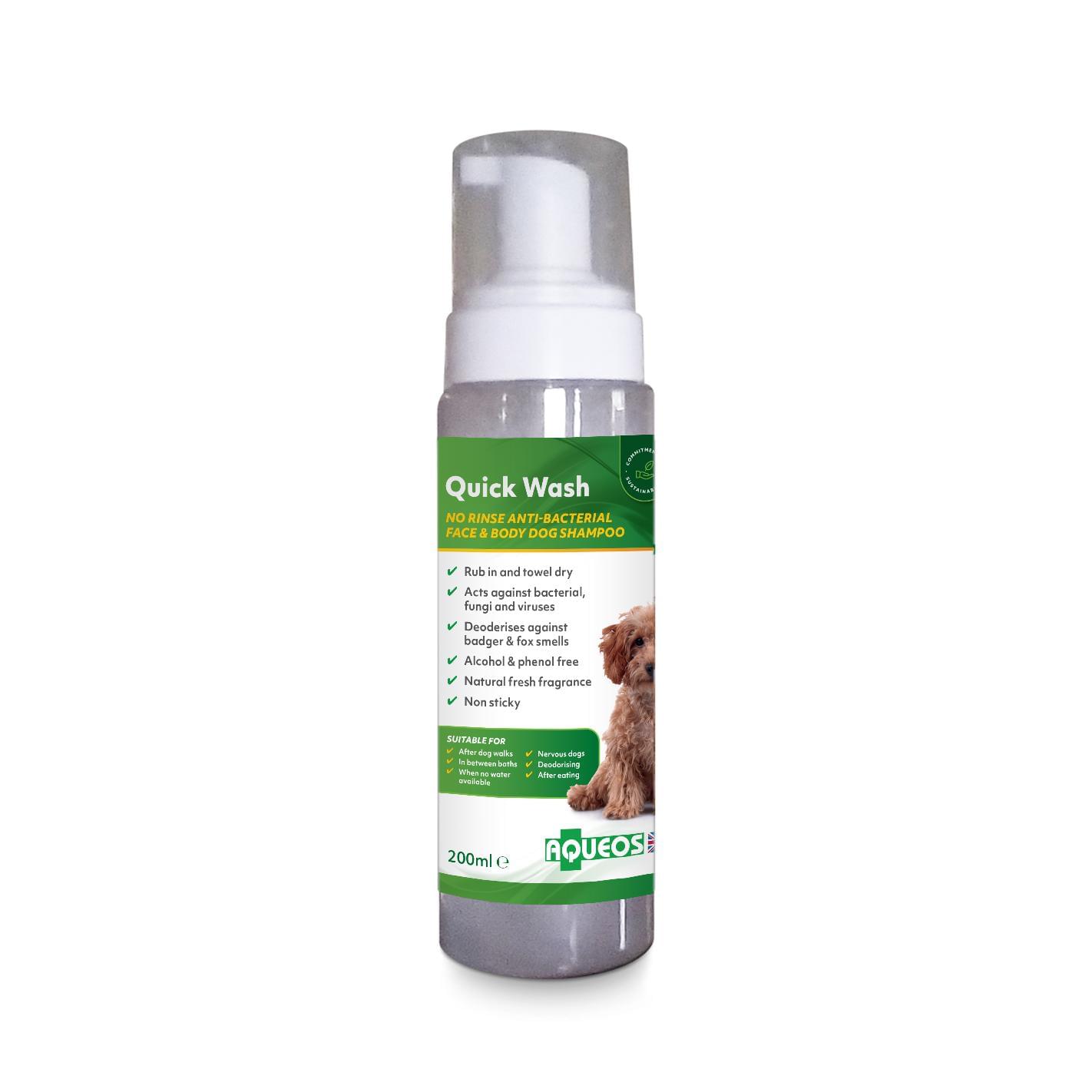 Aqueos Quick Wash - No Rinse Anti-Bacterial Dog Shampoo or Face Wash - Image 1